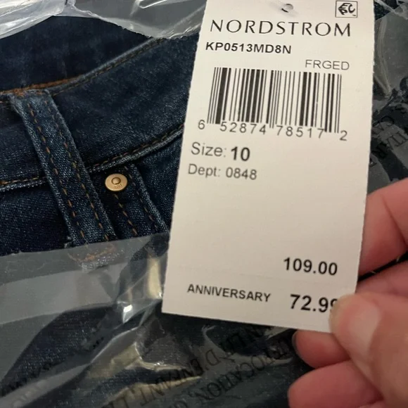 🆕KUT from the Kloth Kelsey High Waist Raw
Hem Crop Kick Flare Jeans - Picture 7 of 10